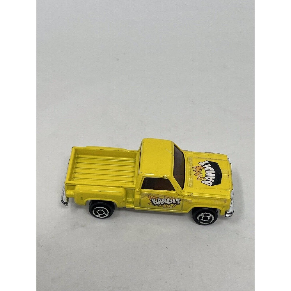 Shell CLASSY CAR Yellow Die Cast Miniature Chevrolet Bandit Truck Hong Kong